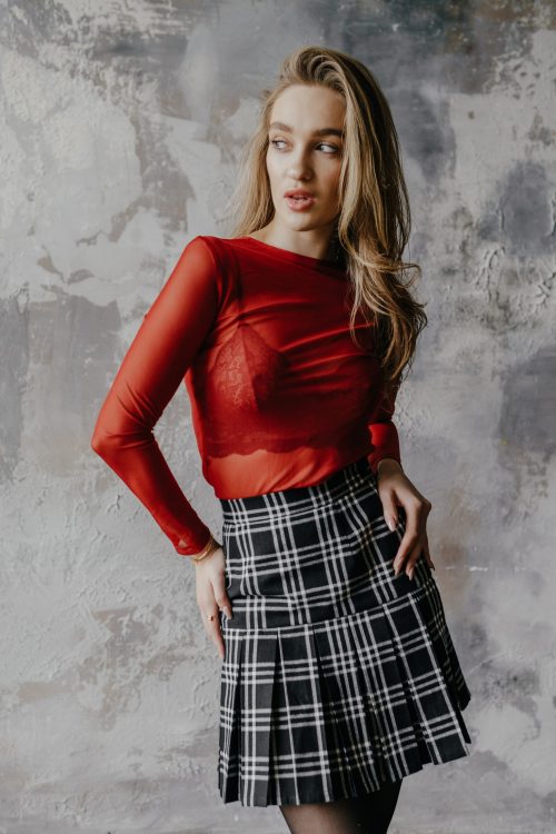 Червоний лонгслів